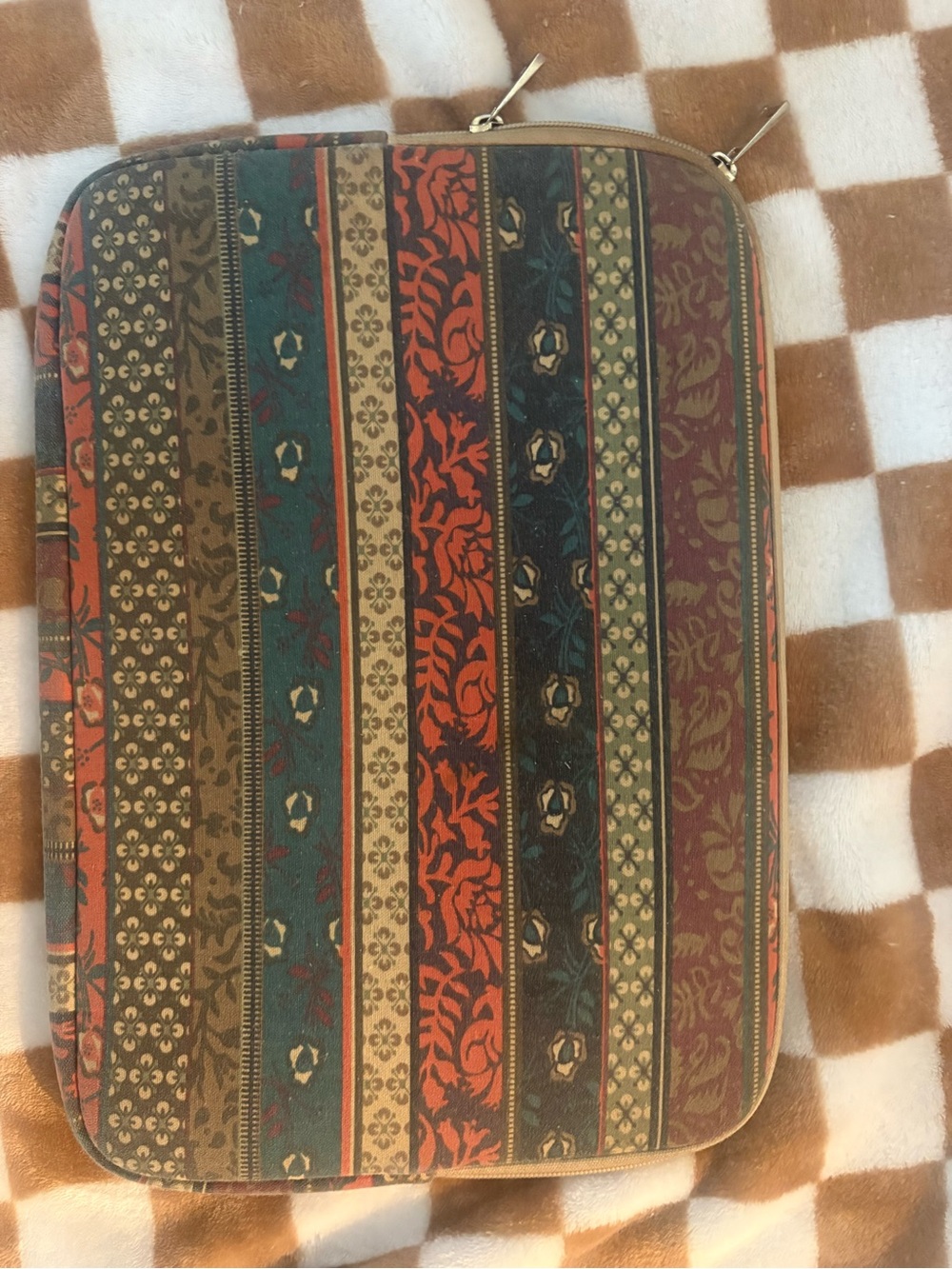 Striped Multicolor Travel laptop Pouch - Women Bags - Picture 8 of 9
